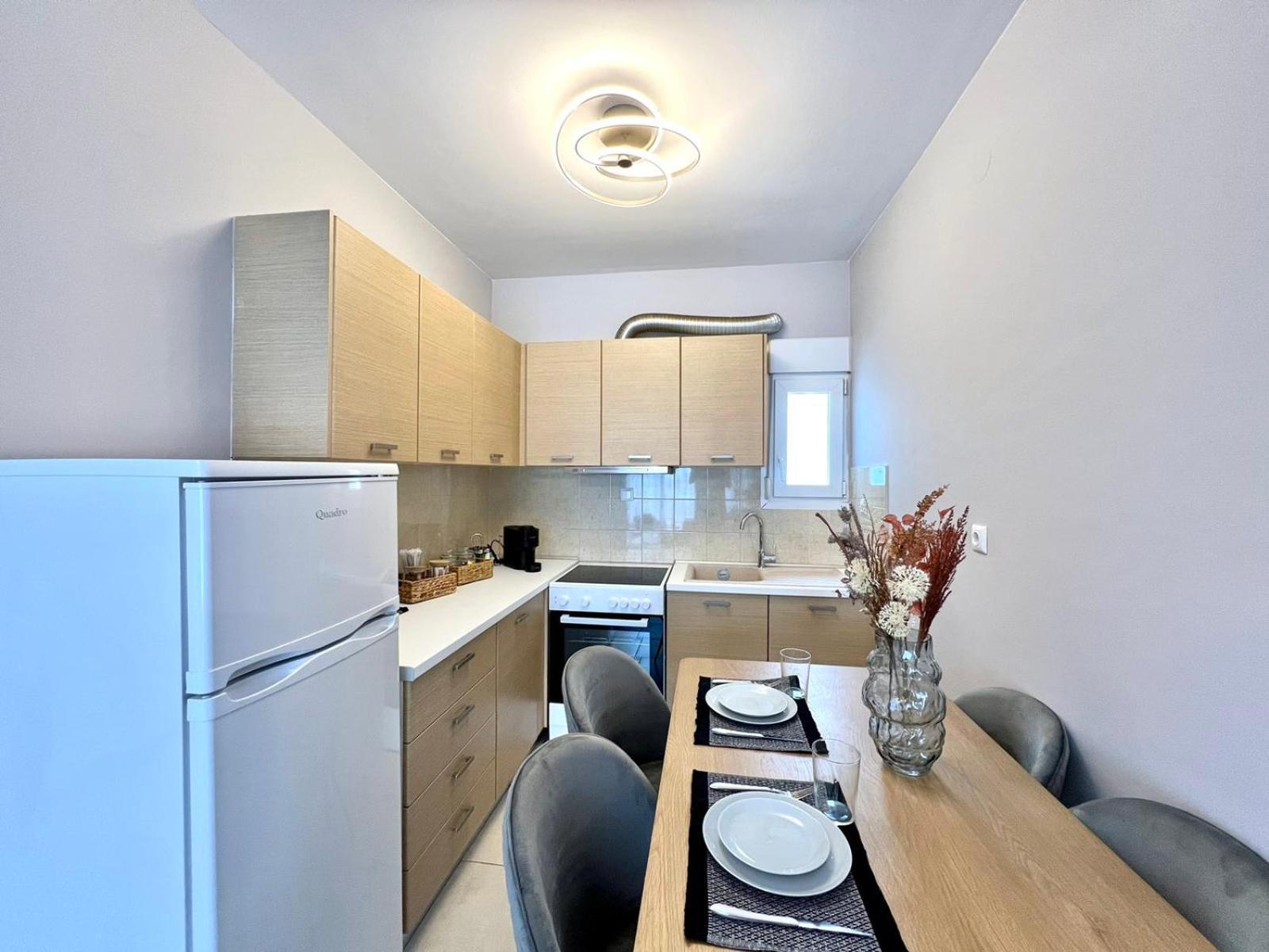 P Deluxe Suites Β4 Неа-Миханиона Экстерьер фото