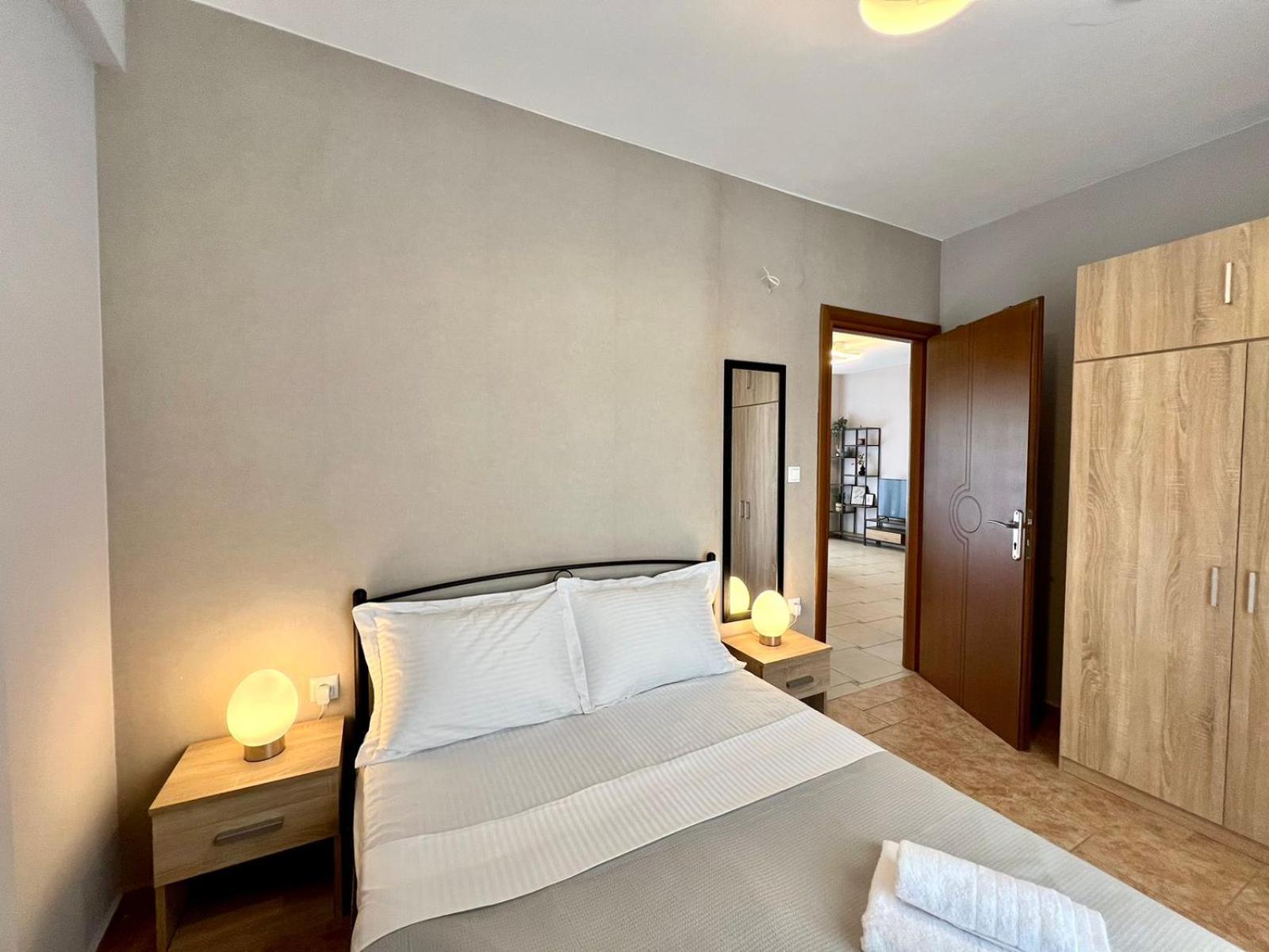 P Deluxe Suites Β4 Неа-Миханиона Экстерьер фото