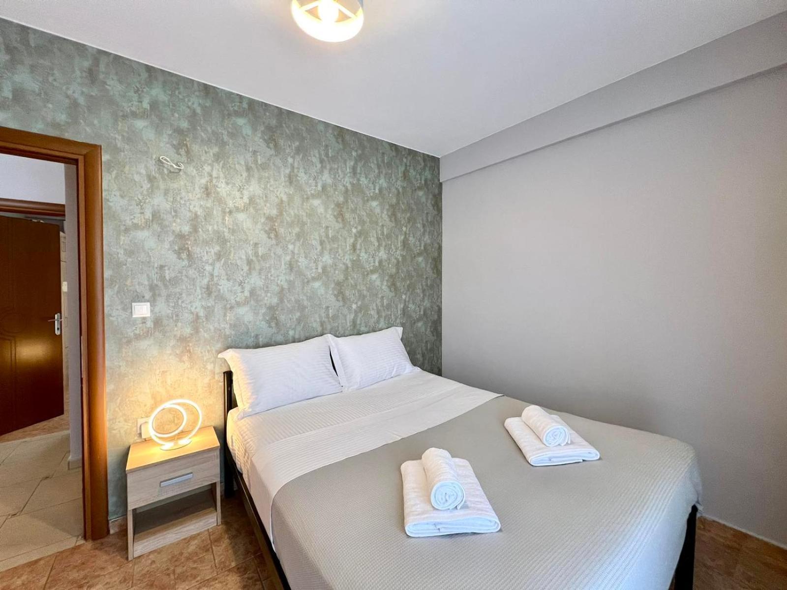 P Deluxe Suites Β4 Неа-Миханиона Экстерьер фото